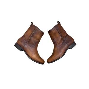 New Frye Womens Size 8.5 Cara Short Ankle Slouch Boots Cognac